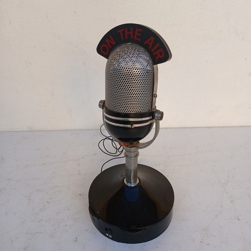 Microfono vintage con radio - microfono,