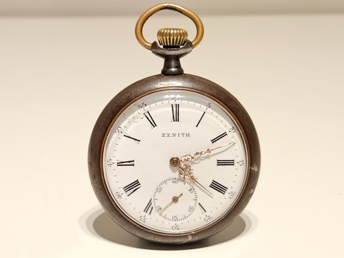 Antico orologio meccanico - antico,