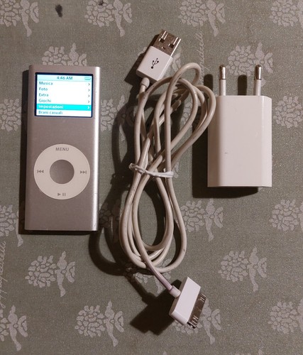 Apple ipod nano silver 2gb - ipod,
