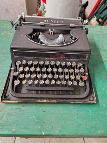Macchina scrivere olivetti - da,