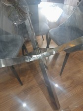 tavolo in vetro temperato