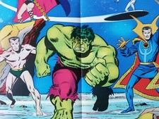 HULK E I DIFENSORI n. 1 CON ADESIVI E MANIFESTO CORNO PIÙ CHE OTTIMO NO RESA  