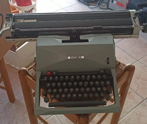 Macchina scrivere olivetti - scrivere,