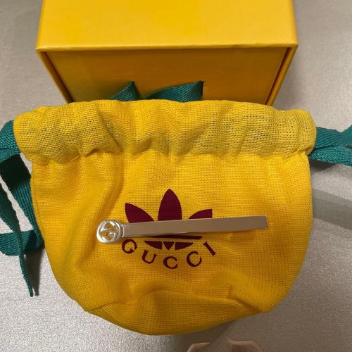 Gucci fermacravatta tono