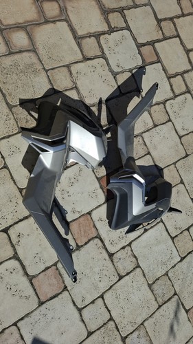 Ricambi carena honda adv 750 - ricambi,