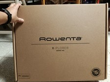 Rowenta robot aspirapolvere lavapavimenti. Imballato, mai usato. Colore nero