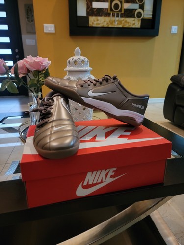 Scarpe nike total nuove - 90,