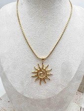 Collana con ciondolo sole spiralato – galvanizzata oro o argento da donna