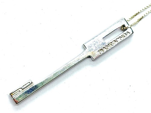 Collana con ciondolo chiave - , in