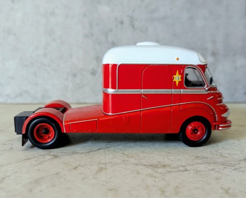 Circus wagon rimorchio - circus,