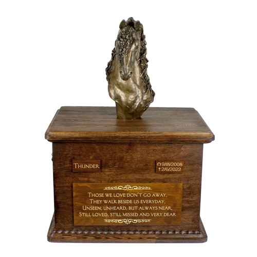 Cavallo frisone urna - urna, grande
