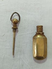 Antico flacone profumo ottone