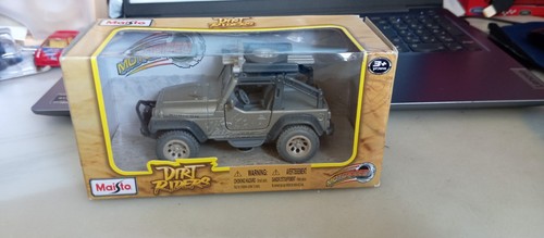 Maisto dirt riders jeep - dirt,