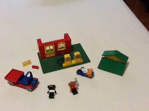 Stazione servizio lego - stazione,