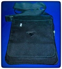 BORSELLO MULTITASCHE IN STOFFA COLOR NERO (NUOVO MAI USATO)