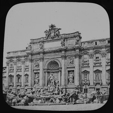 Photo ROME THE TREVI FOUNTAIN