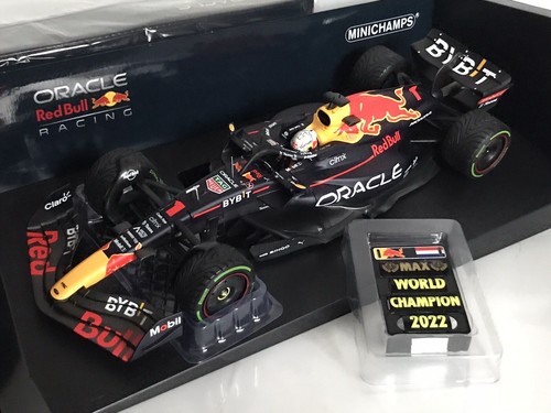 Minichamps 110221801 redbull - minichamps,