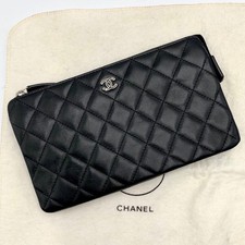 CHANEL Matelasse Clutch Bag