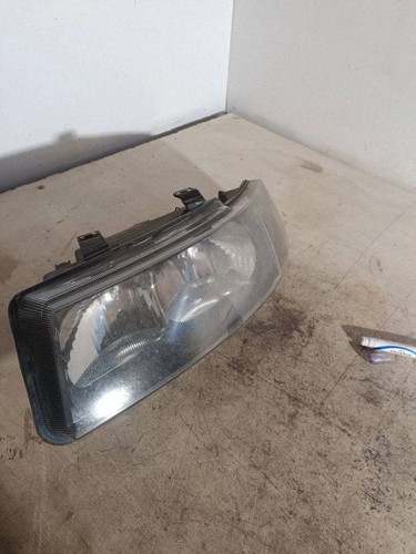 Faro proiettore anteriore