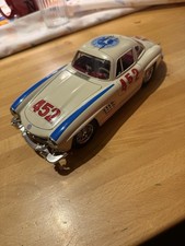 Modellino Mercedes-Benz 300SL Gullwing #452 – Scala 1:18 – Burago