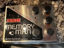 Electro-Harmonix Deluxe Memory Man Big Box. Chip MN3008.