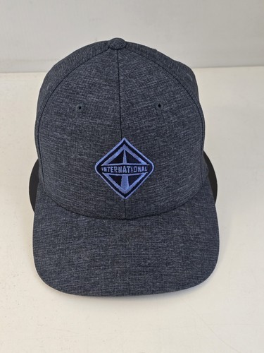 Cappello berretto centrale