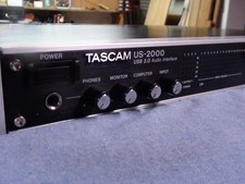Tascam US-2000 interfaccia