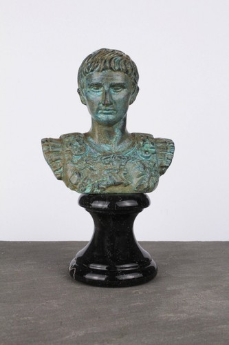 Statua busto romano - , di