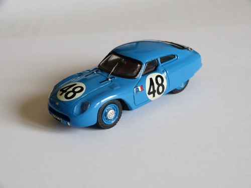 Kit pour miniature - auto,