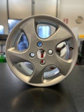 CERCHIO IN LEGA MAZDA 2 2005-2007 6,5 X 15 ARGENTO DD10V3810 E BULLONI