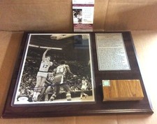 Foto firmata John Havlicek 8x10 su targa con parquet da giardino 2x4 pezzo JSA! 