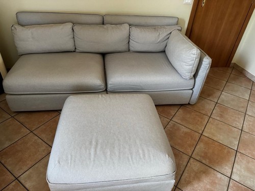 Divano posti con - 3, pouf