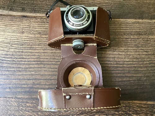 Macchina fotografica - , e