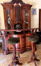 mobile piano bar ,con sgabelli