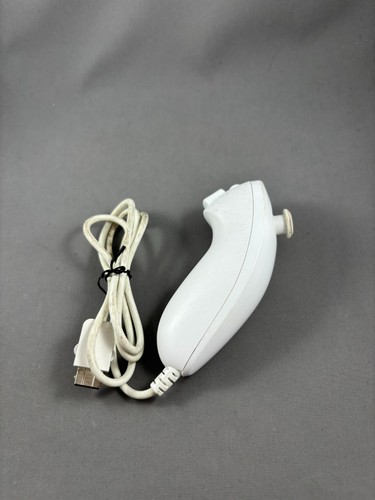 Nintendo wii nunchuk - nintendo,
