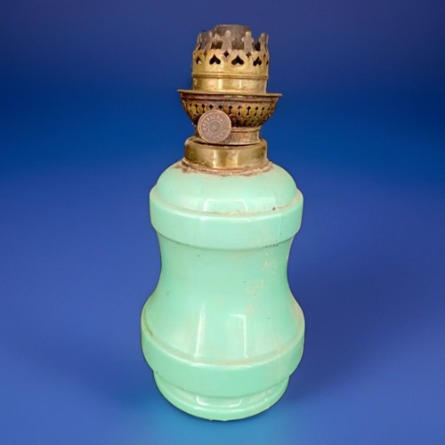 Lampe petrole opaline - a,