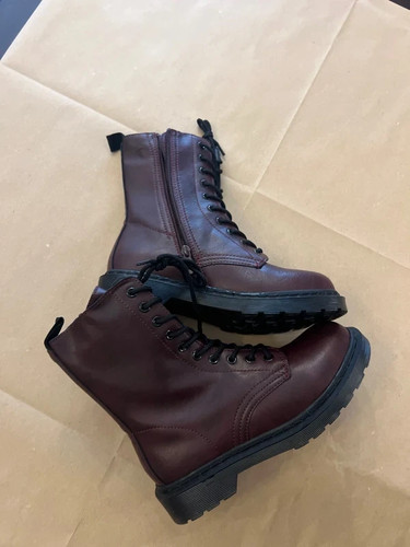 Stivaletto donna produzione