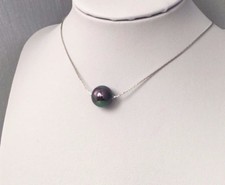 Collana di perle nere con