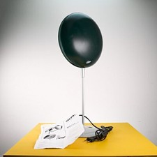 lampada da tavolo di design sirrah gruppo i guzzini imola