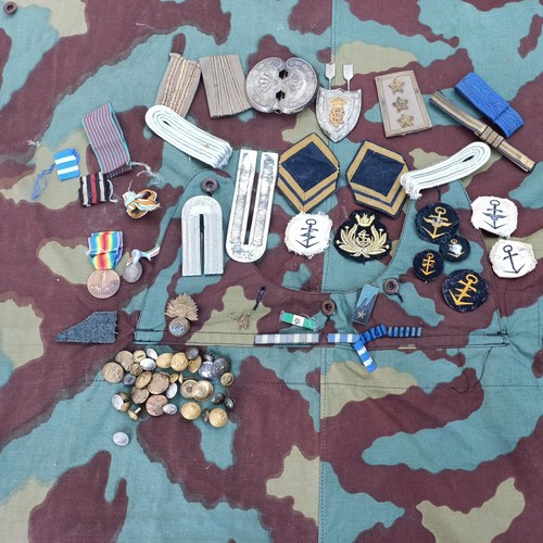Lotto fregi militari - lotto,