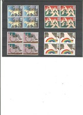 GRAN BRETAÑA-976/79 Personas discapa  bloques d cuatro sellos nuevos(según foto)