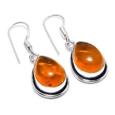 Orecchino gioiello fatto a