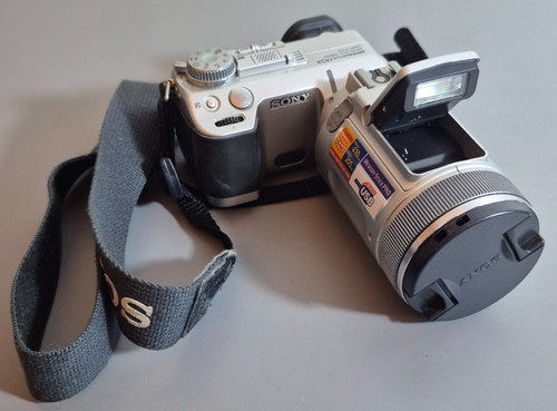 Fotocamera digitale sony - fotocamera,