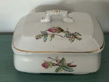 Antico portasapone coperto