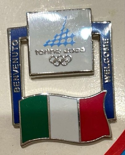 Distintivo spilla bandiera