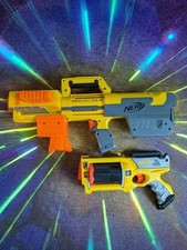 Confezione da 2 Nerf Blasters (Nerf Deploy CS-6 e Nerf Maverick) SPEDIZIONE GRATUITA!!!