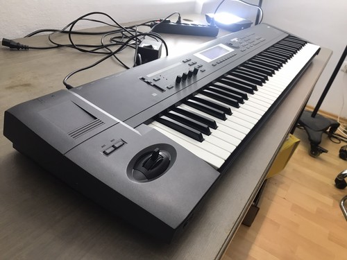 Korg triton keyboard - korg, t