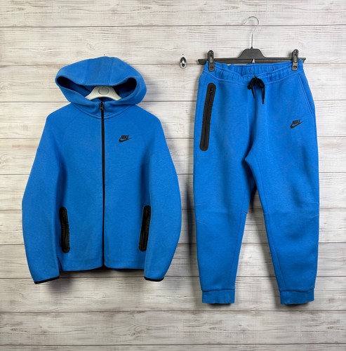 Nike tech fleece 2024 suit - suit, top