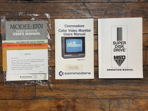 Commodore monitor video - commodore, a