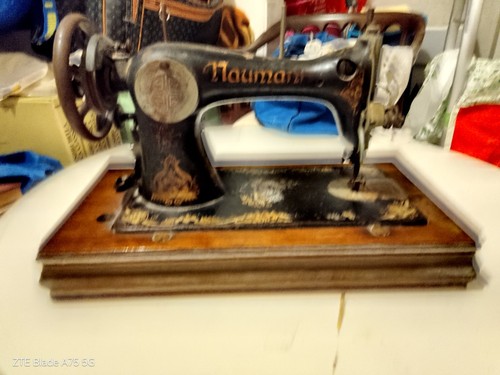 Macchina cucire anni 20 - anni,